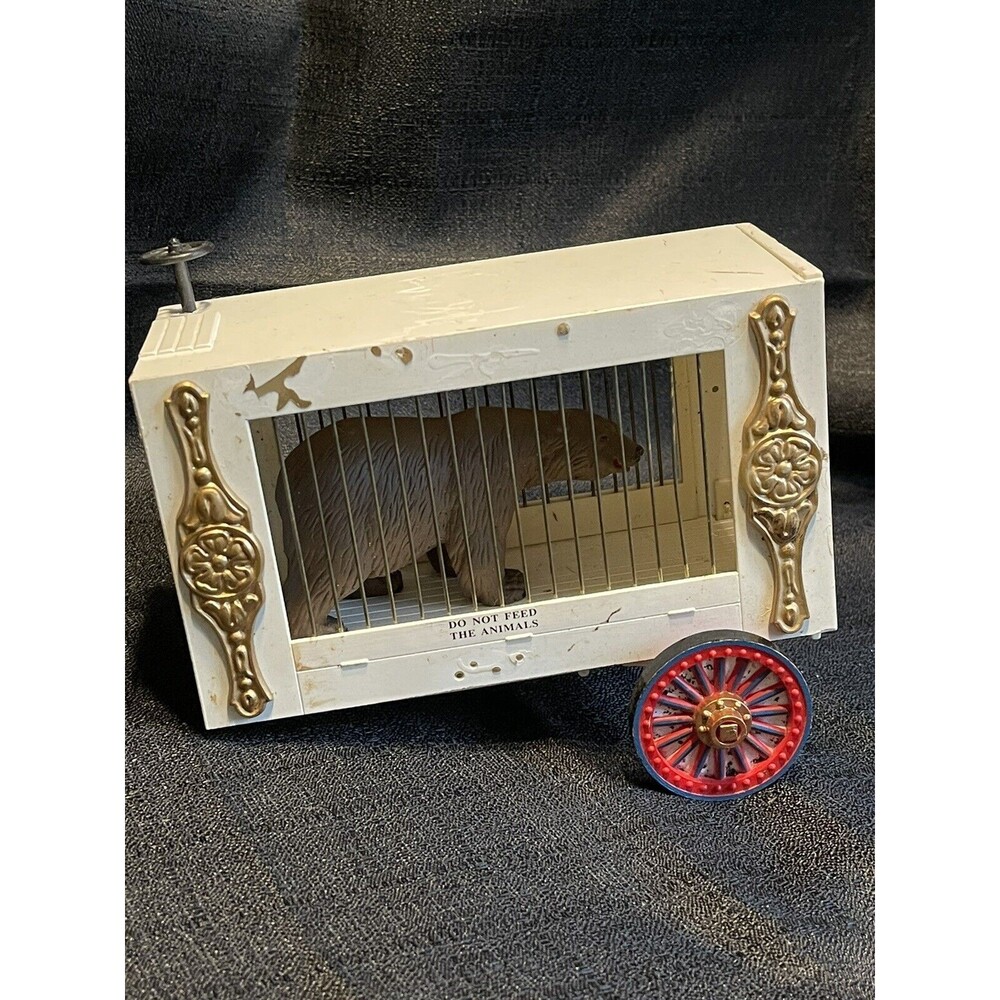 Bachmann Big Haulers G Scale - Circus Car Cage Wagon with Bear #92703 READ NOTES